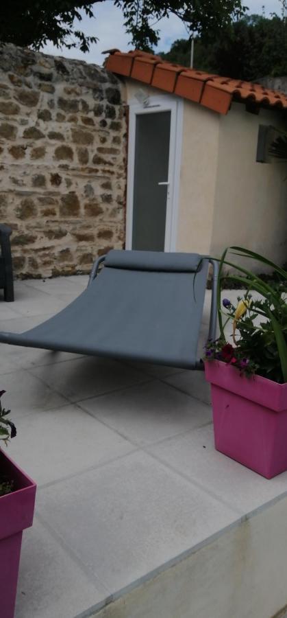 La Salamandre Lägenhet Vic-le-Comte Exteriör bild